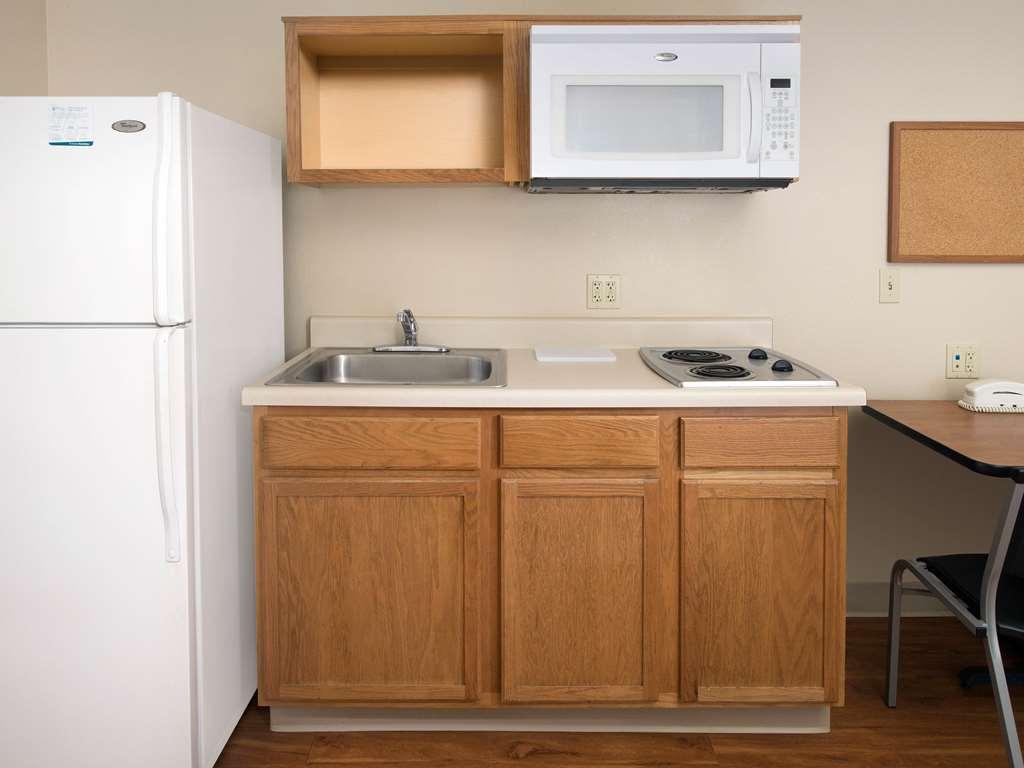 Extended Stay America Select Suites - Akron - South Portage Lakes Zimmer foto
